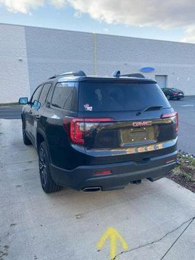 2021 GMC Acadia SLT
