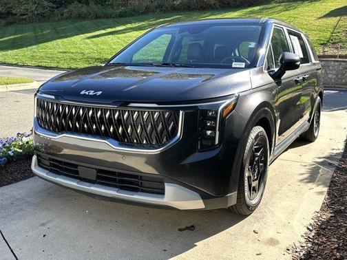 2025 Kia Carnival LXS