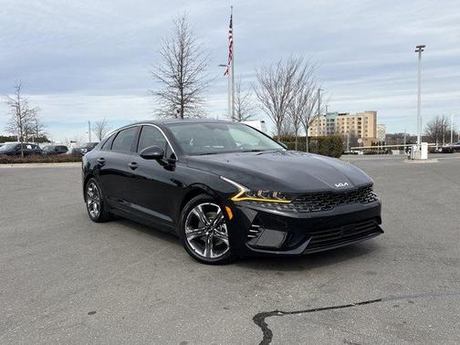 2022 Kia K5 EX