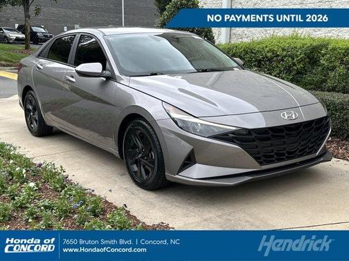2023 Hyundai ELANTRA SEL
