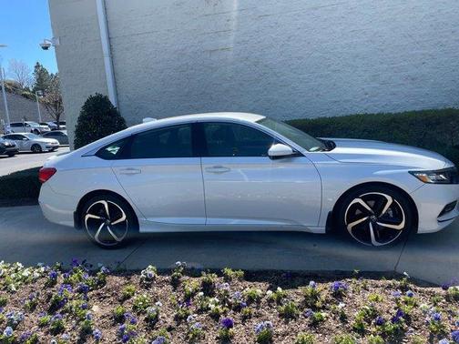 Photo 3 of 9 of 2020 Honda Accord Sport 1.5T