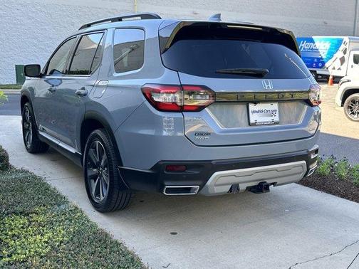 2023 Honda Pilot Elite