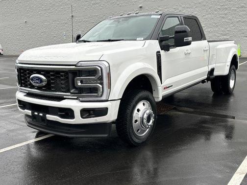 2025 Ford F-450 Platinum