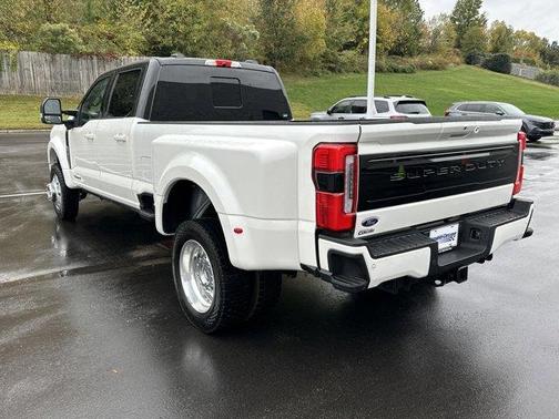 2025 Ford F-450 Platinum