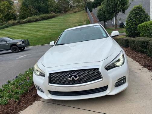 2015 INFINITI Q50 Premium