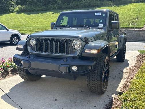 Anvil Clearcoat 2024 Jeep Gladiator Nighthawk