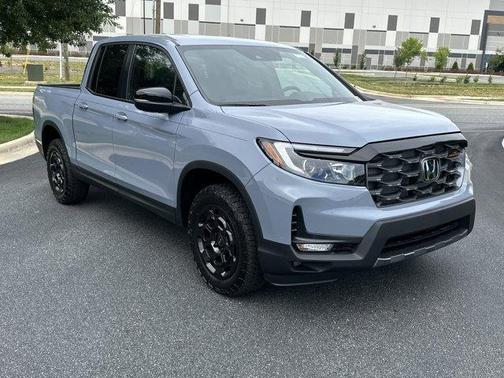 2025 Honda Ridgeline TrailSport+