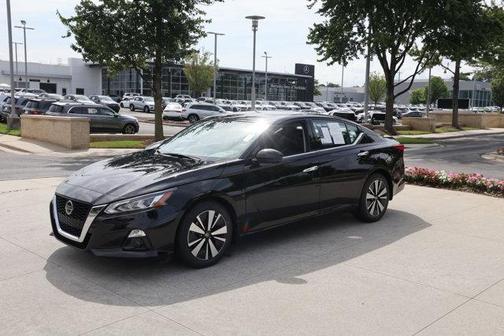 2022 Nissan Altima 2.5 SL