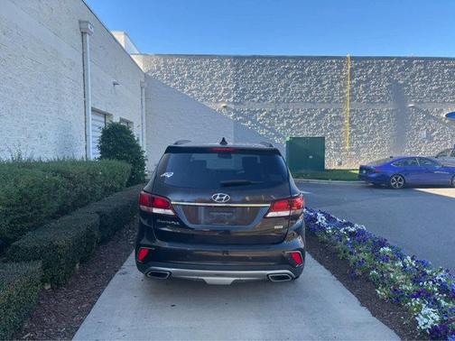 2017 Hyundai SANTA FE SE Ultimate