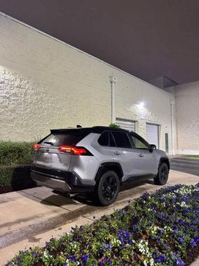 2019 Toyota RAV4 Hybrid XSE