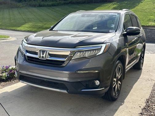 Modern Steel Metallic 2019 Honda Pilot Touring 7-Passenger