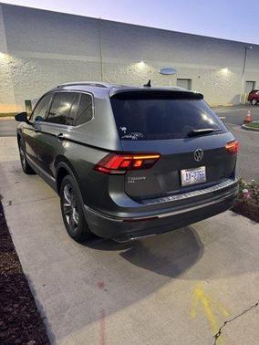 Platinum Gray Metallic 2020 Volkswagen Tiguan 2.0T SEL