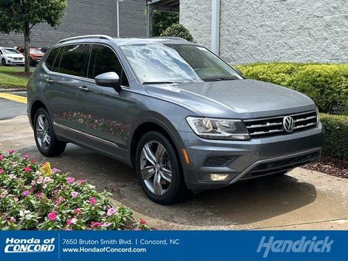 Platinum Gray Metallic 2020 Volkswagen Tiguan 2.0T SEL