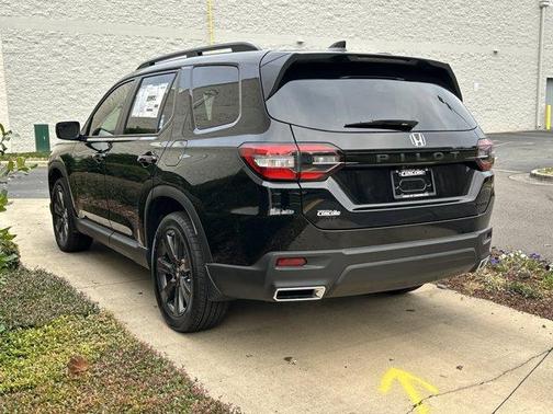 2025 Honda Pilot Sport