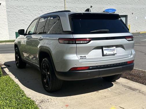 Silver Zynith 2022 Jeep Grand Cherokee Altitude