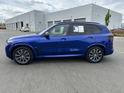 2024 BMW X5 M60i