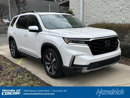 2024 Honda Pilot Touring