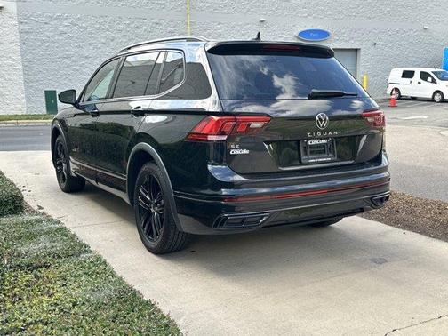 2022 Volkswagen Tiguan 2.0T SE R-Line Black
