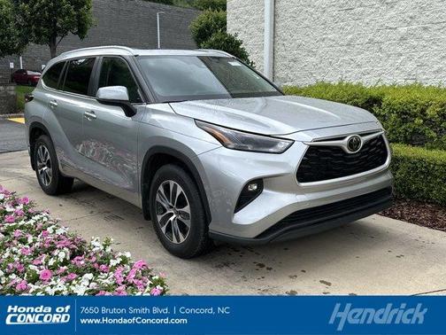 2024 Toyota Highlander XLE