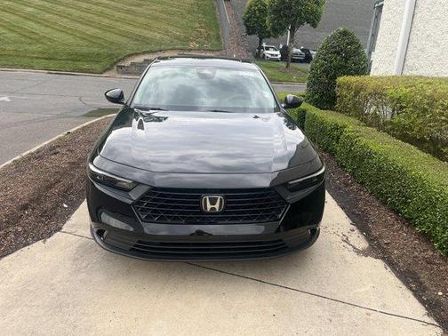 Crystal Black Pearl 2024 Honda Accord EX