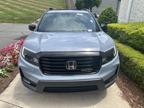 Sonic Gray Pearl 2024 Honda Passport Black Edition
