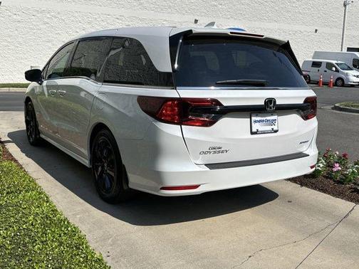 2024 Honda Odyssey Sport