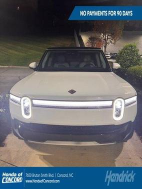 2025 Rivian R1S Adventure