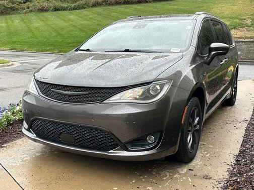 2020 Chrysler Pacifica Launch Edition