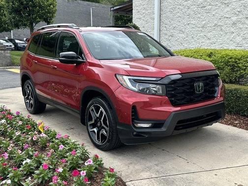Radiant Red Metallic II 2023 Honda Passport Elite