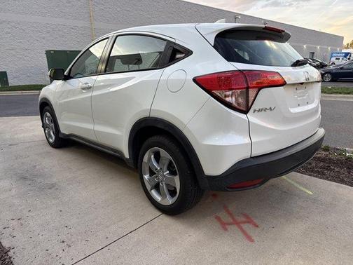2017 Honda HR-V LX