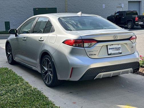 Classic Silver Metallic 2022 Toyota Corolla SE