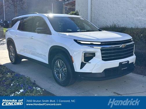 2024 Chevrolet Traverse LT