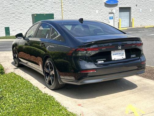 Crystal Black Pearl 2023 Honda Accord Hybrid Sport