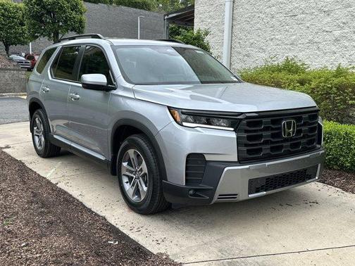 Solar Silver Metallic 2026 Honda Pilot EX-L