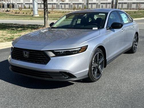 Solar Silver Metallic 2026 Honda Accord SE