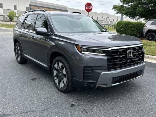 Modern Steel Metallic 2026 Honda Pilot Elite