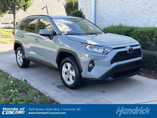 2021 Toyota RAV4 XLE