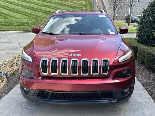 Deep Cherry Red Crystal Pearlcoat 2017 Jeep Cherokee Latitude