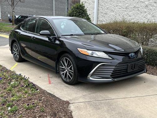 2023 Toyota Camry Hybrid XLE