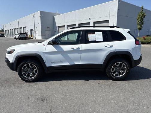 2022 Jeep Cherokee Trailhawk