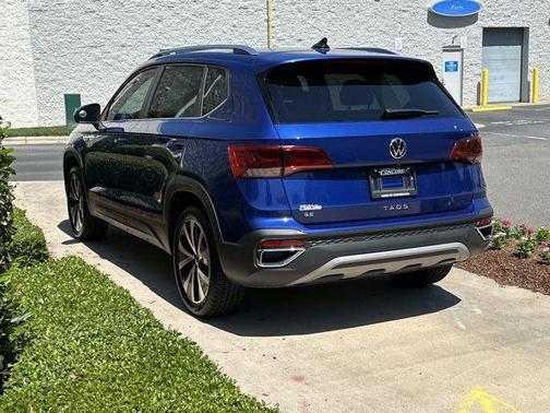 Blue Dusk 2023 Volkswagen Taos 1.5T SE