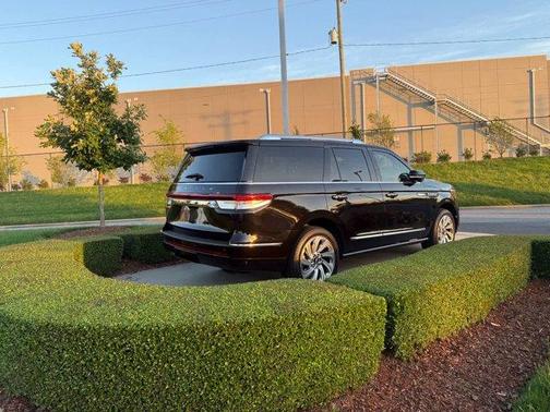 2024 Lincoln Navigator Reserve
