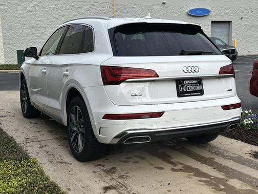2024 Audi Q5 45 S line quattro Premium