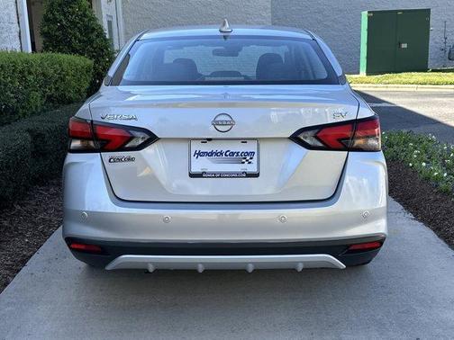 2023 Nissan Versa 1.6 SV