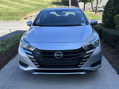 2023 Nissan Versa 1.6 SV