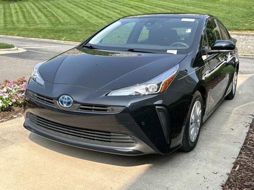 2022 Toyota Prius LE