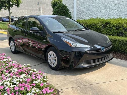 2022 Toyota Prius LE