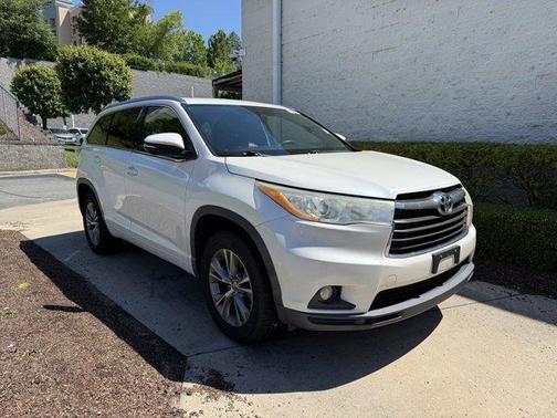 Blizzard Pearl 2014 Toyota Highlander XLE