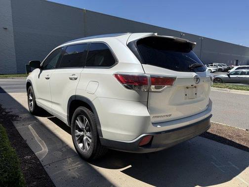 Blizzard Pearl 2014 Toyota Highlander XLE