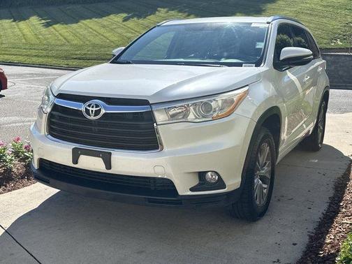 Blizzard Pearl 2014 Toyota Highlander XLE